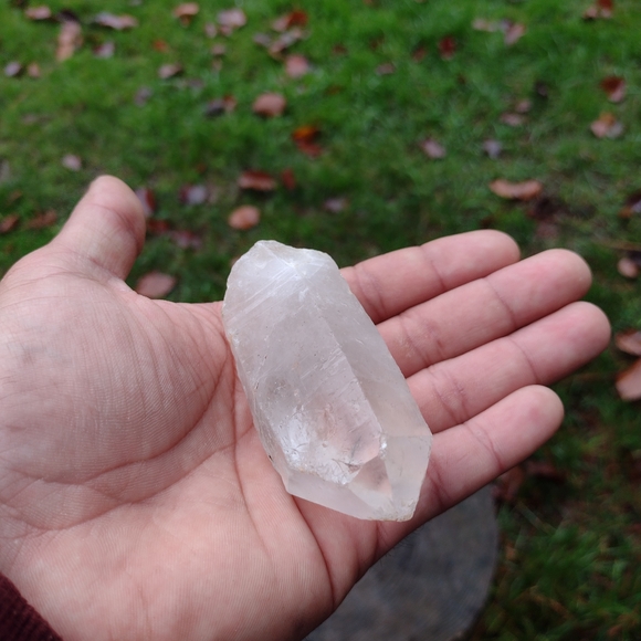 Clear Quartz Crystal 137g Chunk - Picture 4 of 5
